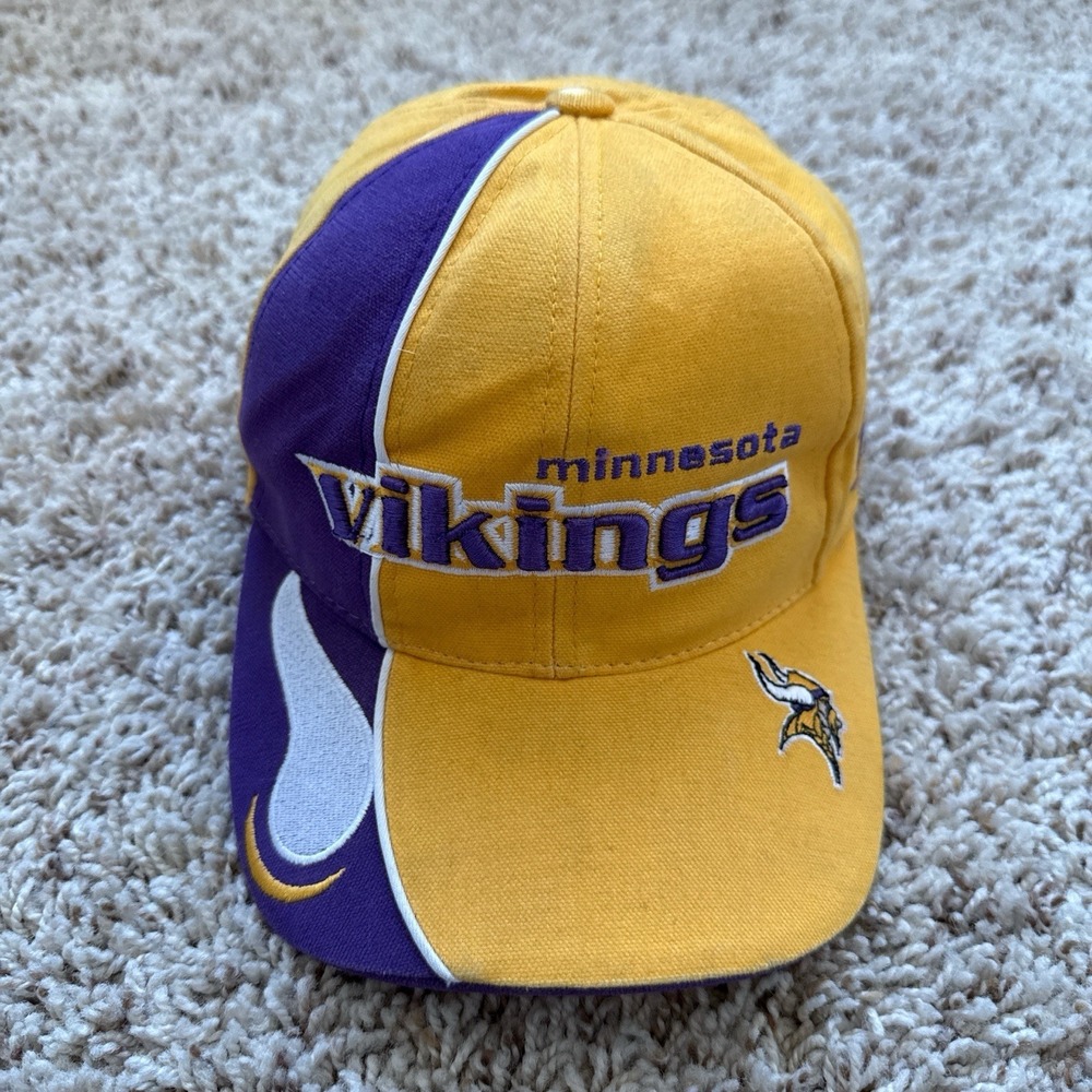 Vintage Minnesota Vikings Reebok NFL Pro Line Strapback Hat - 90s/00s - OSFA